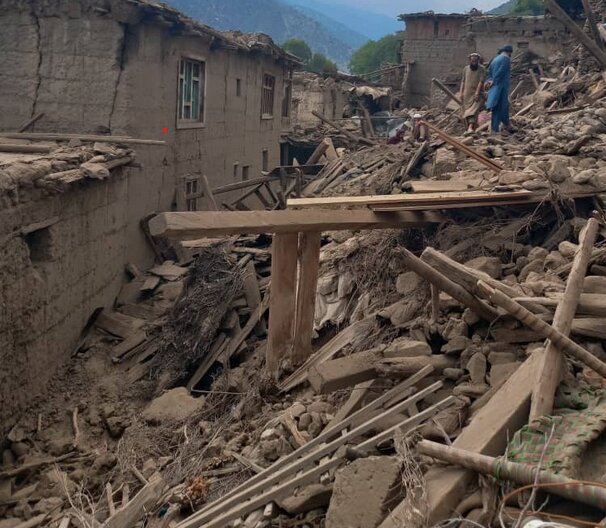 The recent earthquake affected Wadir village in the Nurgal District of Ghaziabad Valley. © WFP/Photolibrary