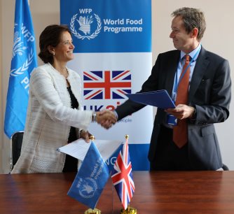 Photo: WFP/Julia Mills, Country Director WFP Jordan Sarah Gordon-Gibson, and head of DFID in Jordan, Charles Harper