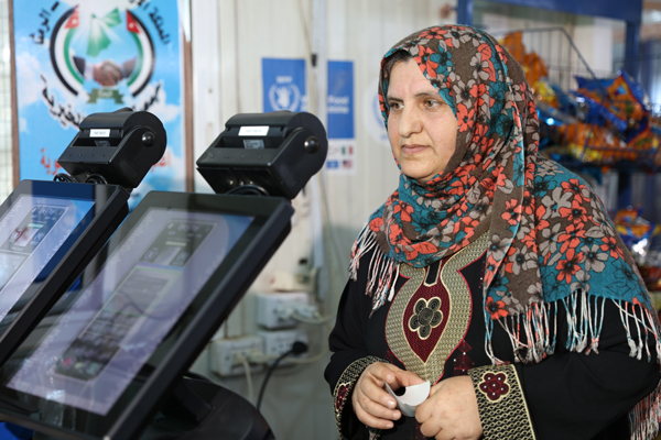 WFP Uses Innovative Iris Scan Technology To Provide Food Assistance To Syrian Refugees In Jordan