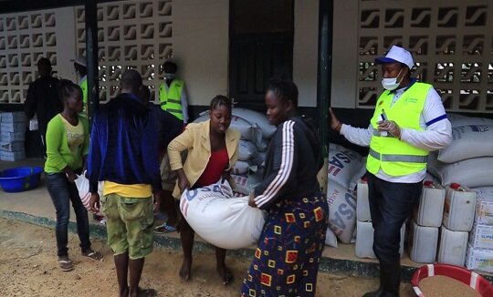 WFP Food Distributions in Quarantined Areas Help Prevent Spread of Ebola (For the Media)