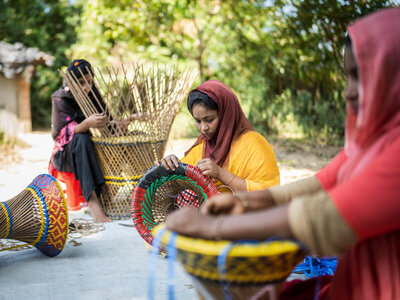 Participants of WFP's Livelihoods Programme making Mora's (chairs) in Cox's Bazar, Bangladesh.