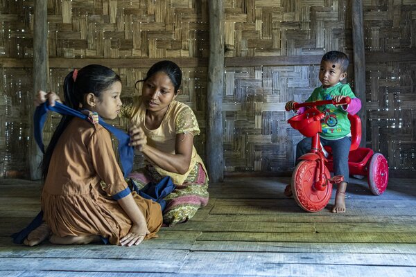 600px x 400px - Bangladesh: school meals put a spring in step of female students and staff  | World Food Programme