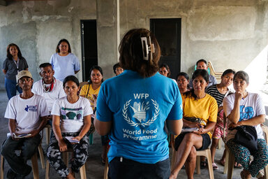 Residents of Tuguegarao City in Cagayan province, take part in a workshop on Anticipatory Action run by the Philippines Department of Social Welfare and Development in collaboration with the WFP, ahead of landfall. Photo: WFP/Dante Diosina Jr.