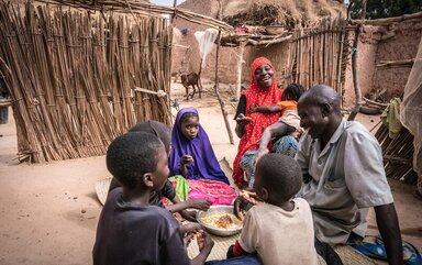 © WFP/Evelyn Fey Interview with Balki Mamane a WFP beneficiary, 30 years old and mother of six children.