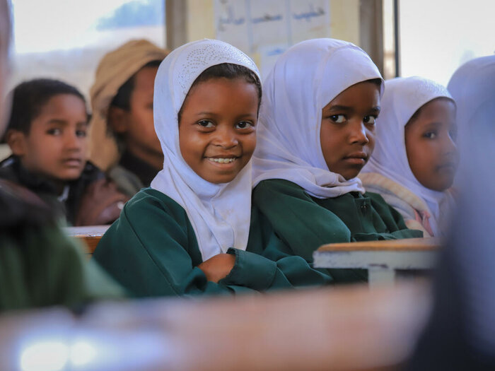 First-grader Wafa’a Nabeel, 6, inside her class in the WFP-supported Musa Bin Nusair School, Marib.