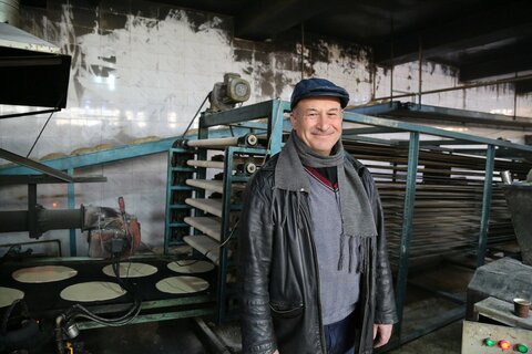 World Baking Day: The entrepreneur supplying bread to 90,000 Syrians