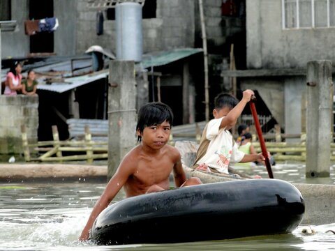 World Food Programme extends alert system to help cut risks from tropical storms