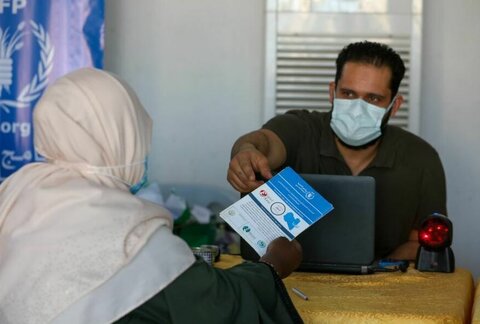 Libya: Vouchers empower displaced people to buy the foods they need