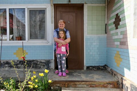 Hello, goodbye: Host families in Moldova forge bonds with refugees escaping war in Ukraine