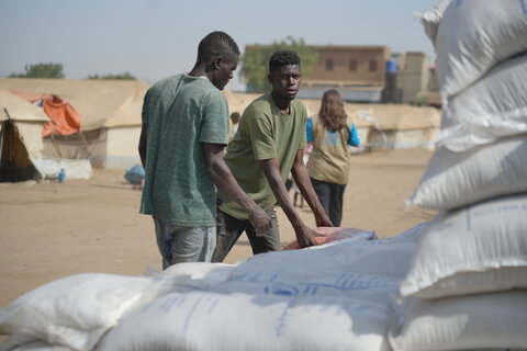 Sudanese mark grim war milestone amid surging hunger, hopes for peace