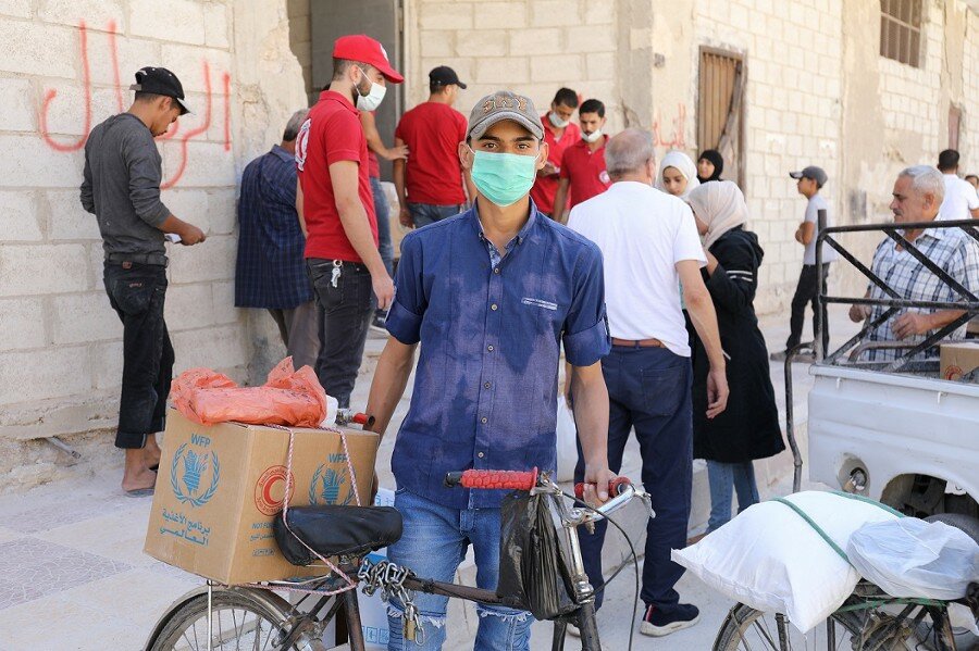 Support from the EU ensures that families can access food when they need it the most. Photos: WFP/Hussam Alsaleh