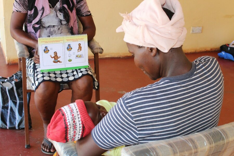 Zambia_clinic_woman