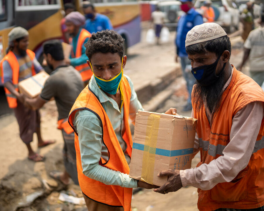 Volunteers bangladesh