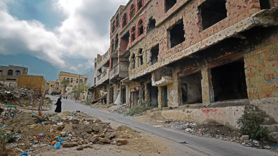 Ruins of a building