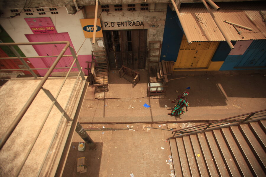 An abandoned street market in Bissau during COVID-19 lockdown in 2020. Credit: Renata Lobo/WFP