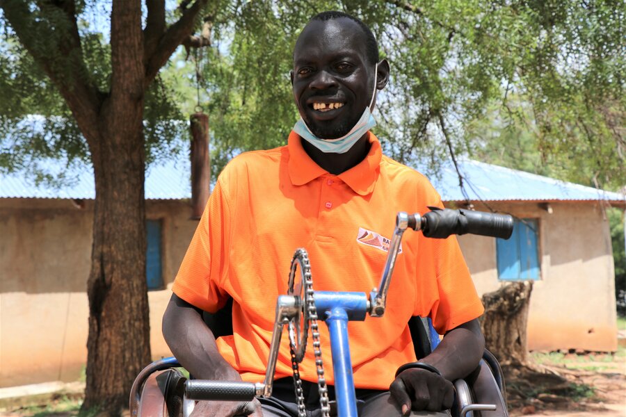 People living with disabilities pose for a picture at an event organised by WFP and Humanity & Inclusion in the town of Yambio in South Sudan. WFP supports 100,000 people living with disabilities in the country. Photo: WFP/Musa Mahadi