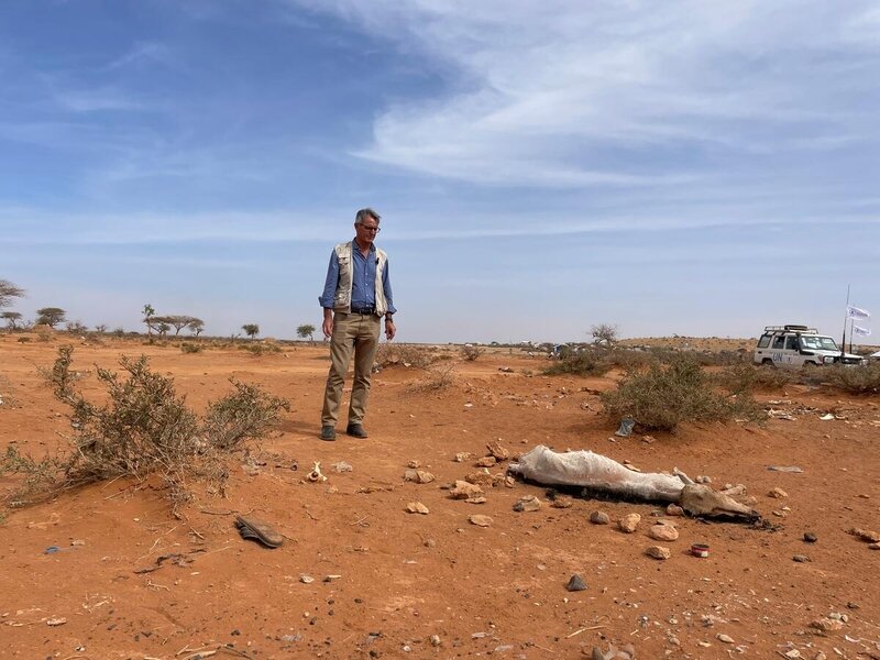 WFP Regional Director East Africa Michael Dunford inspects the effects of drought at a camp for internally displaced people in Adadle district in the Somali region of Ethiopia