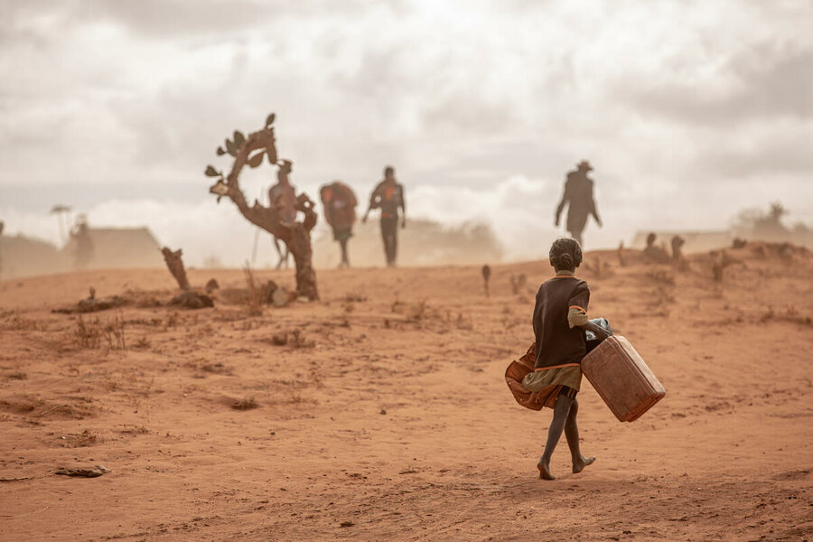  People foraging for water in southern Madagascar