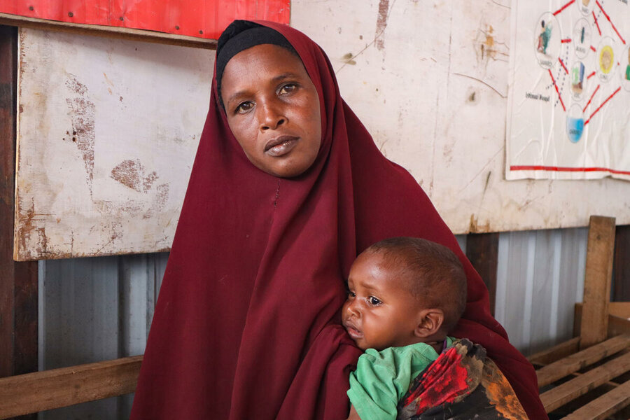 Nuuriya, 30, reached Badaia after a perilous journey on foot with her son Mohammed, aged 2. Photo: WFP/Geneva Constopulos