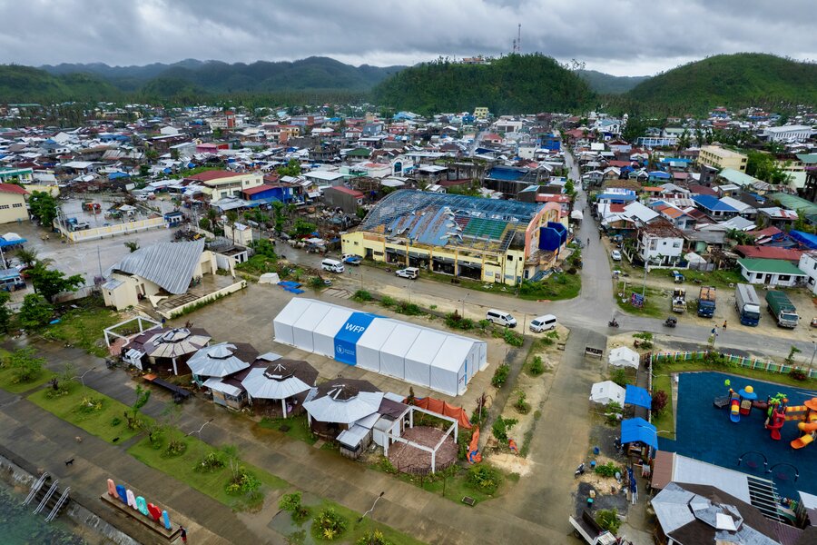 WFP set up an emergency logistics hub on Siargao island following Rai. Photo: WFP/Ivan Torres
