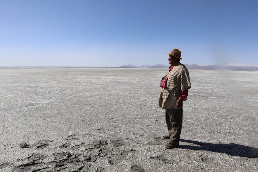 The water has receded so much - German Choque looks at the lake