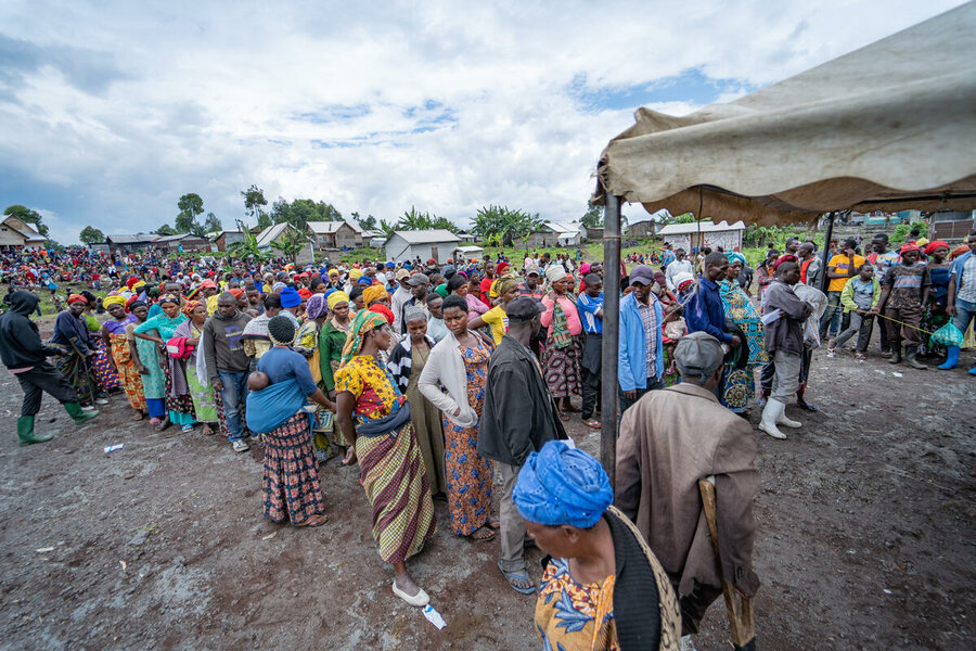 Attacks in the Rutshuru territory, eastern Democratic Republic of Congo, have forced more than 188,000 people - more than half of them women and children - to flee their homes.