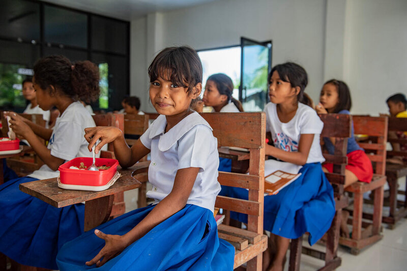 Children easting school meals in the Bangsamoro Autonomous Region of Muslim Mindanao