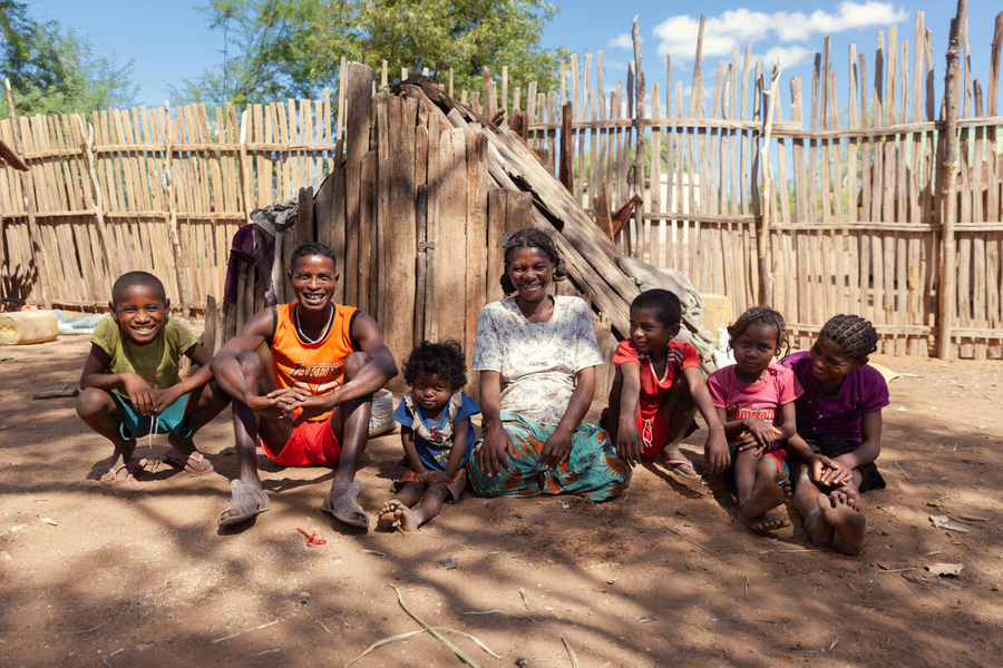 Madagascar has contributed very little to the climate crisis but experiences some of its worst impacts — like a severe drought in 2021, which can be devastating for families like this one.  Photo: WFP/SitrakaNiaina 