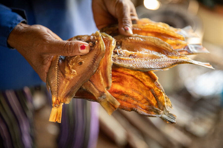 Phat no displays salted fish