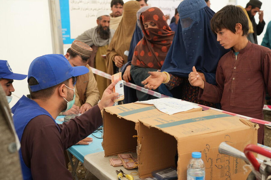 ​ Edit media  Afghan returnees receive cash assistance to the tune of  US$145 per person in Nangarhar, Afghanistan. Photo: WFP/Philippe Kropf  ​
