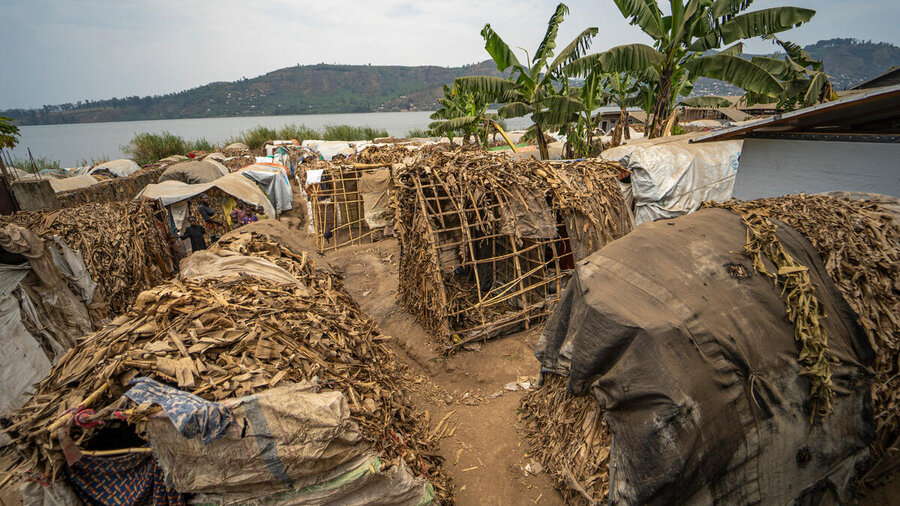 Seksuell vold øker øst i DRC, spesielt i leire for fordrevne personer som Bweremana, i provinsen Nord-Kivu.  WFP og dets partnere prøver å implementere en global tilnærming for å bekjempe denne plagen.  Foto: WFP/Michael Castofas