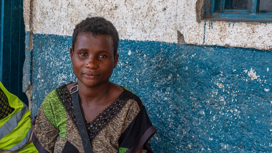 Florence Mapendo fears being attacked in northeastern DRC, when she goes out in search of food. Photo: WFP/Michael Castofas