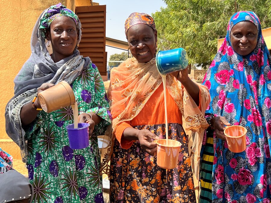 Mothers prepare fortified millet porridge in Dotembougou, Mali. Photo: WFP/Myrline Sanogo-Mathieu