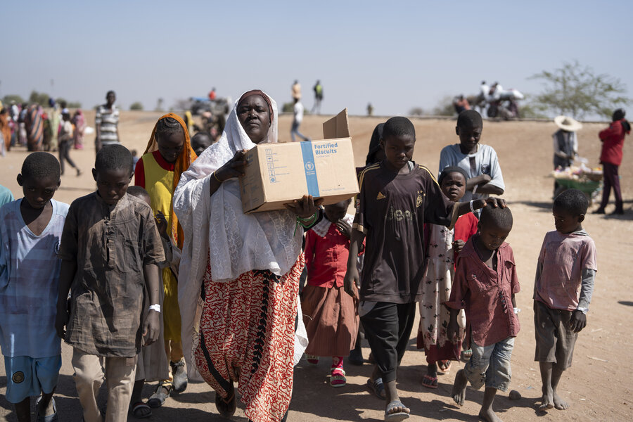 WFP distributes food and nutrition assistance to conflict-displaced people arriving in South Sudan, but insufficient funding means we are cutting assistance to hungry people countrywide. Photo: WFP/Hugh Rutherford