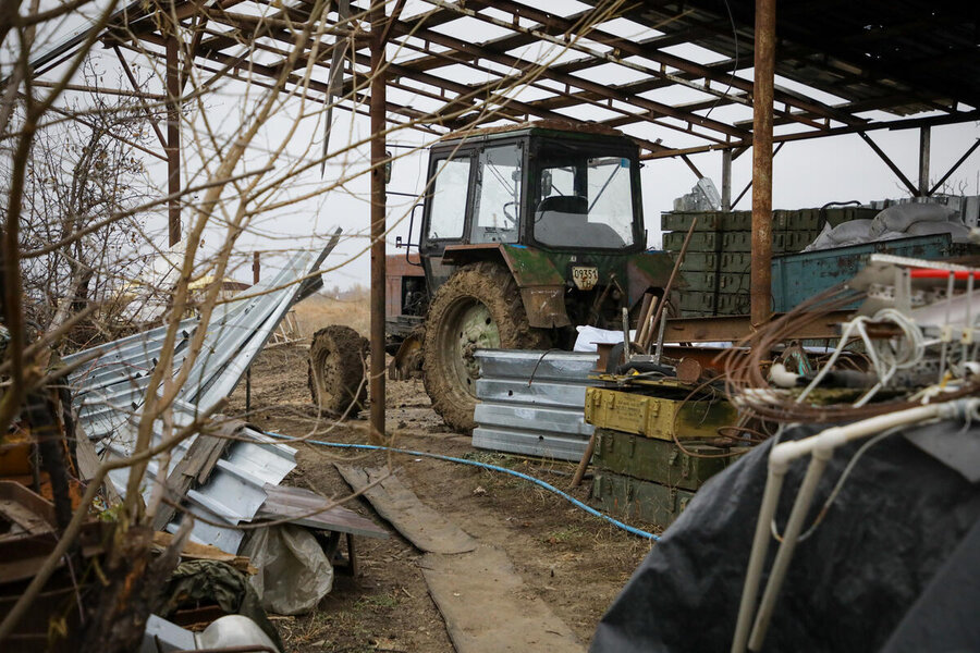 Landmines have hard hit many smallholder farmers in Ukraine, who produce much of the country's fruits and vegetables. Photo: WFP/Niema Abdelmageed