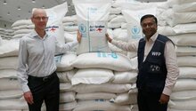Sri Lanka receives consignment of rice from Australia for those affected by the crisis 