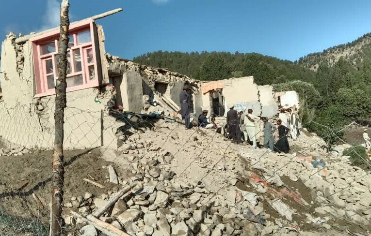 Afghanistan: WFP trucks deliver food and emergency equipment to earthquake-affected areas