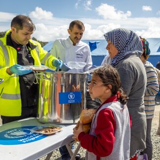 WFP hot meals distribution at a shelter camp next to the Hatay/Antakya Expo Fairground complex that is being used as a temporary reception center in Antakya to host families affected in the aftermath of the February 6 deadly earthquakes that hit Syria and Türkiye. 