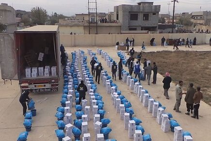 First WFP Food Distribution In Mosul (For the Media)