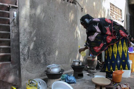 Food Assistance to Internally Displaced People in Mali (For The Media)