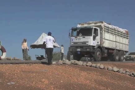 First Convoy Of Food Aid Safely Arrives In South Sudan Via Sudan