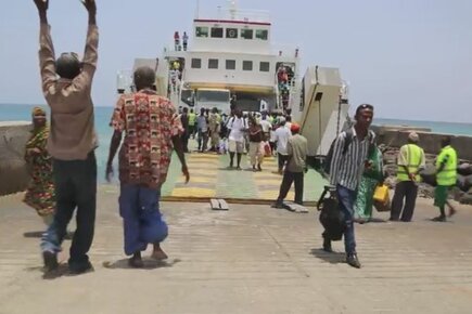 Yemeni Refugees Fleeing Violence Arrive in Djibouti